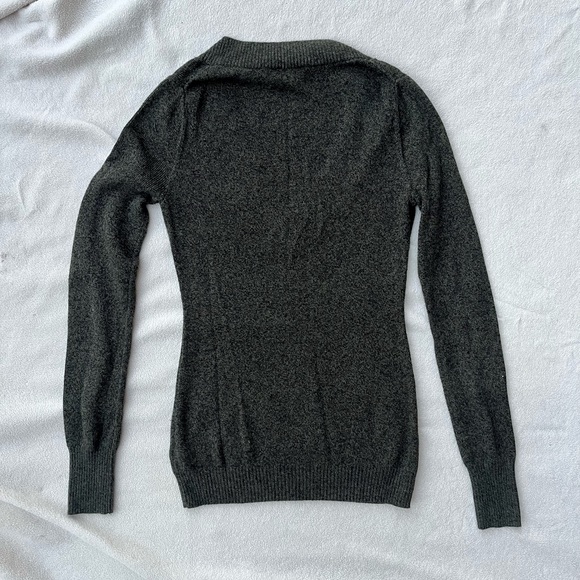 Express V-neck sweater size S - Picture 2 of 4